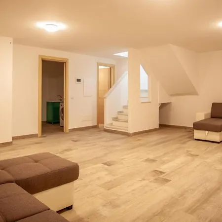 Faro 39 Villa *